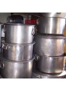 Large Flat Cooking Pots 60 qt.